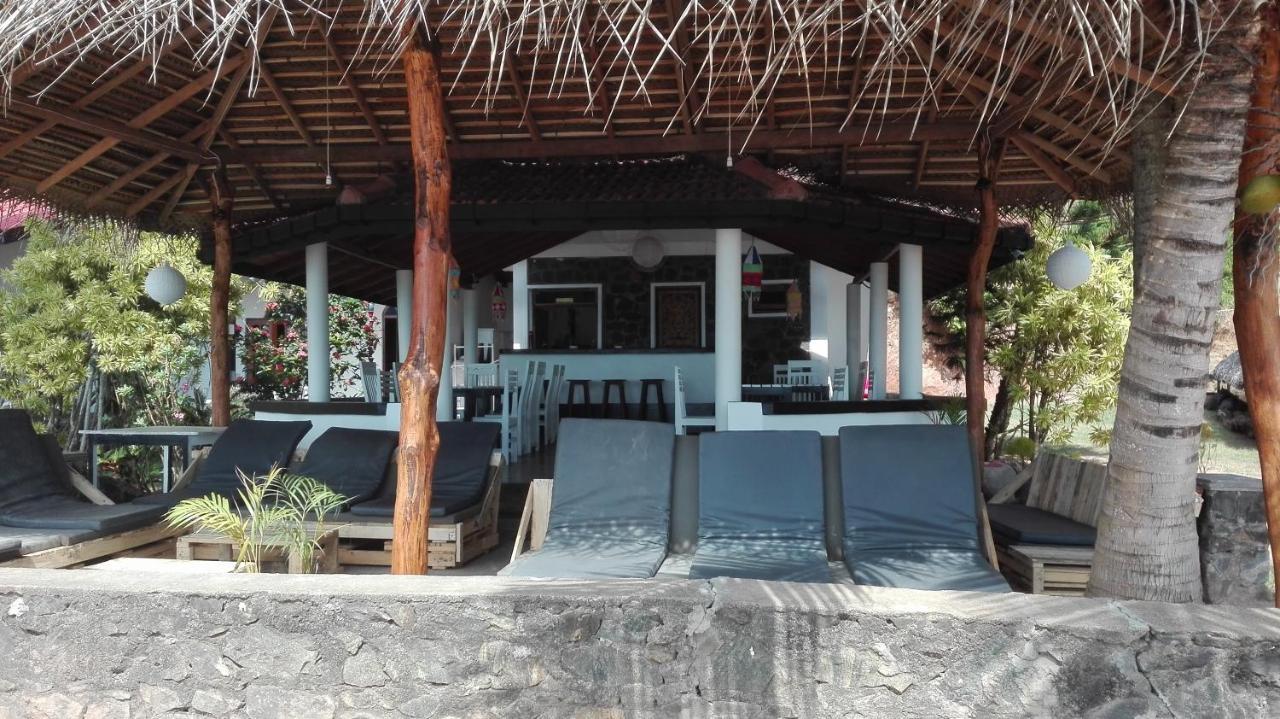 Sunchaser Beach Hotel Tangalle Exterior photo